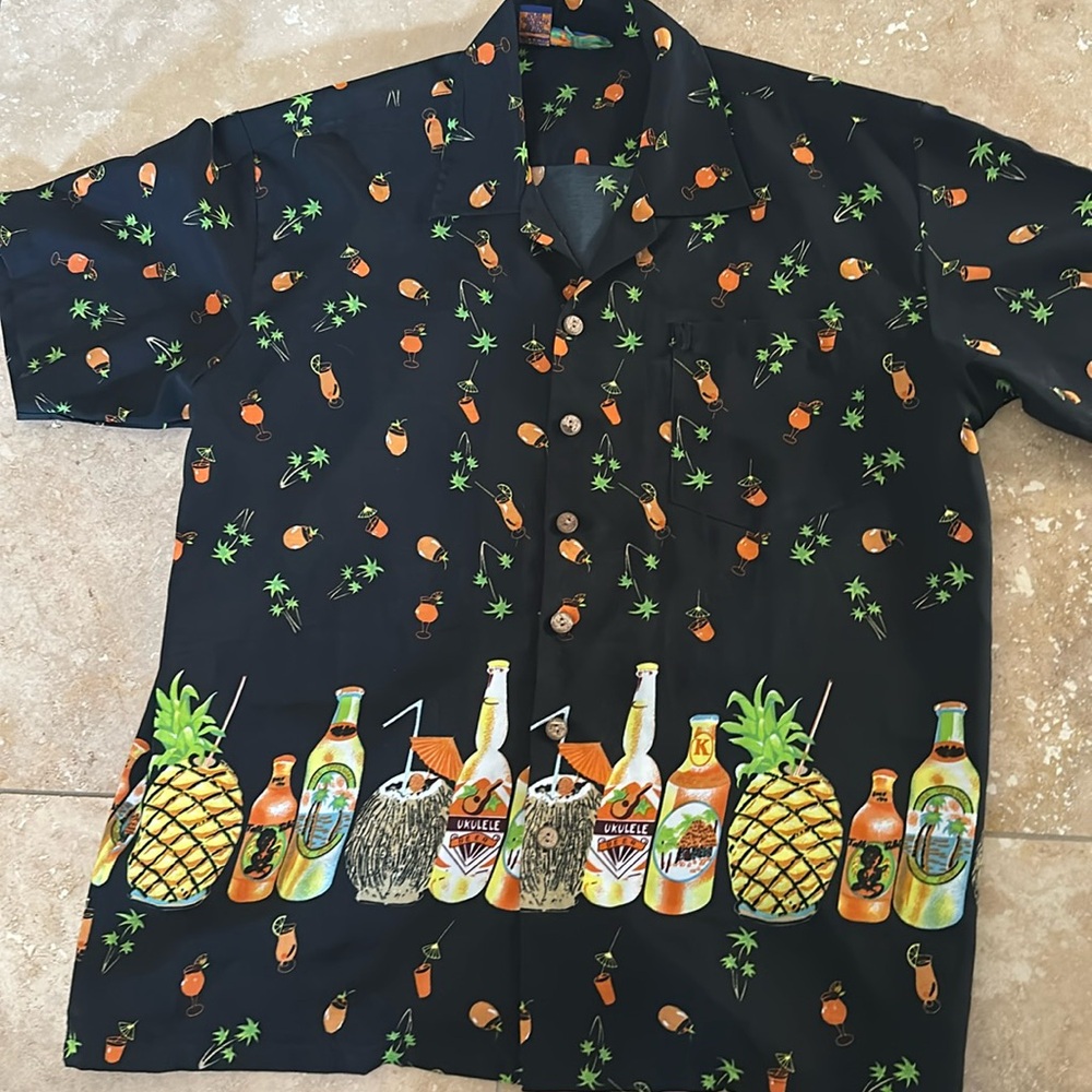 Men’s Hawaiian Shirt With Drinks & Palm Tree Print Size L